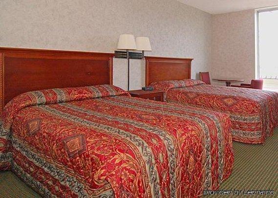Econo Lodge Near Quantico Marine Base Dumfries Room photo